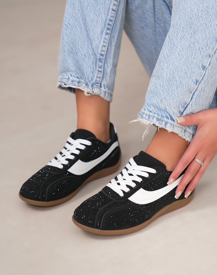 Basket femme noire avec strass et empiècement blanc