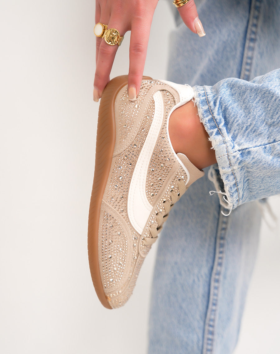 Basket femme beige à strass avec empiècements blanc et lacets assortis