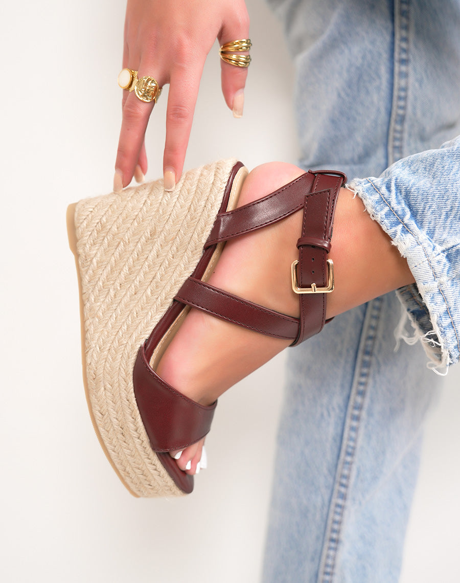 Sandales compensées femme bordeaux élégantes en jute naturel