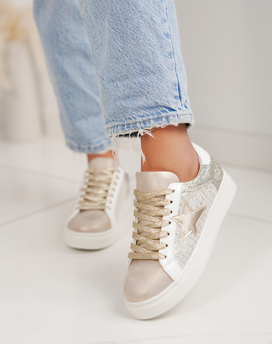 Basket femme blanche et dorée tendance à paillettes avec étoile brillante
