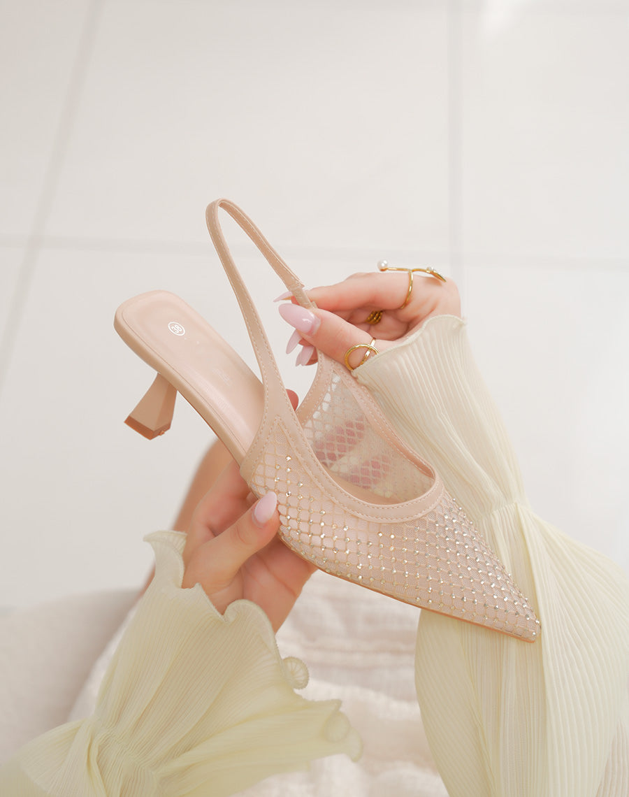 Escarpins femme beiges transparents pailletés à bout pointu et petit talon élégant