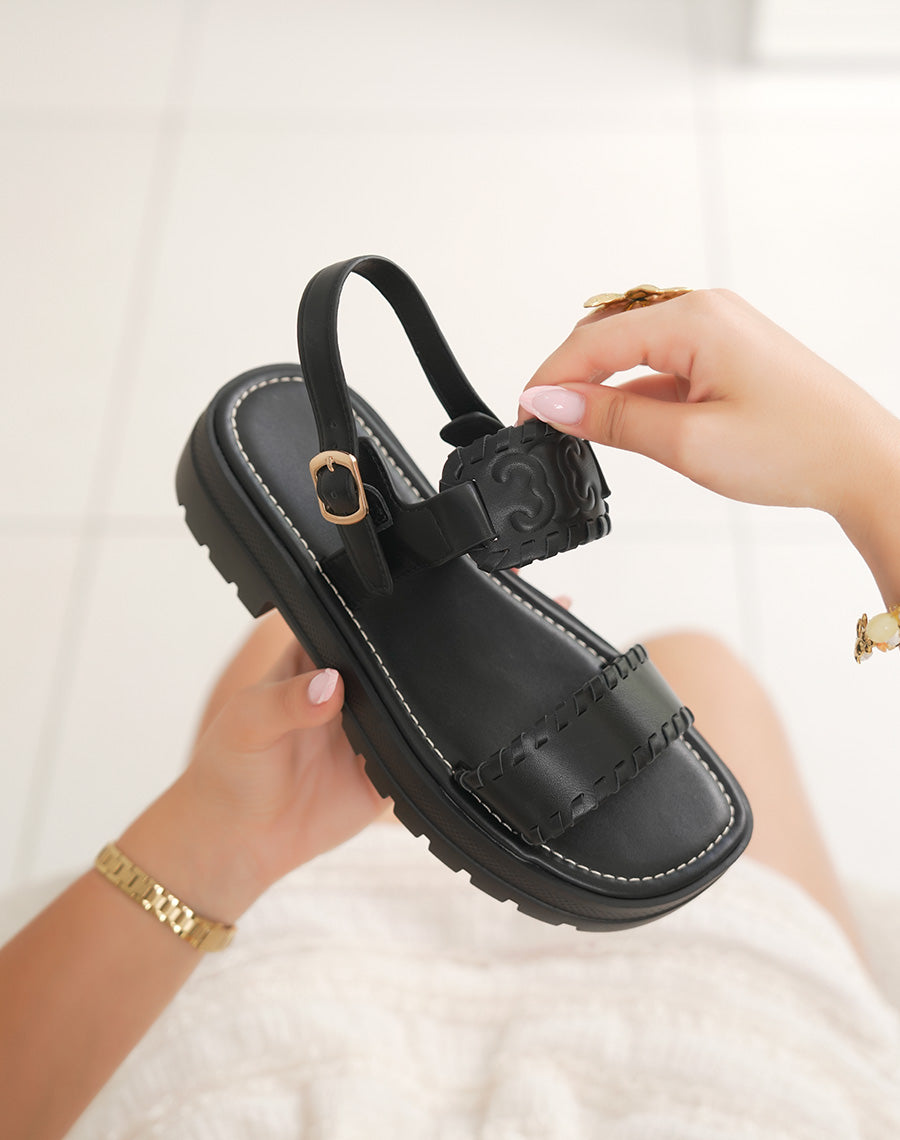 Mules femme noires à double brides avec logo incrusté et couture apparente