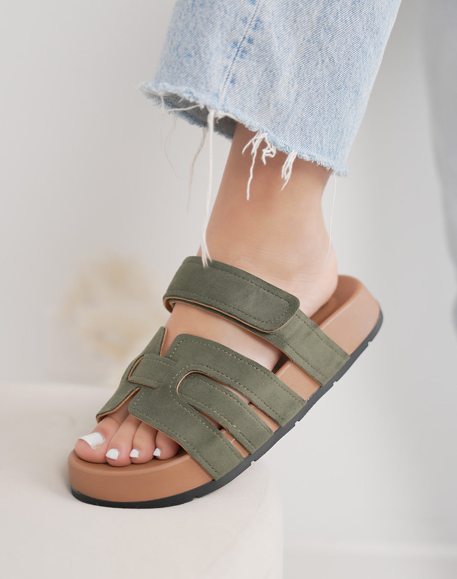 Mules femme vert kaki tendance en suédine à brides croisées et scratch confortable