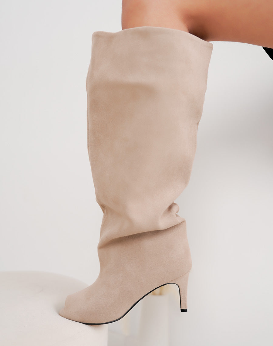 Bottes beiges femme en suédine à talon aiguille – Bout ouvert tendance