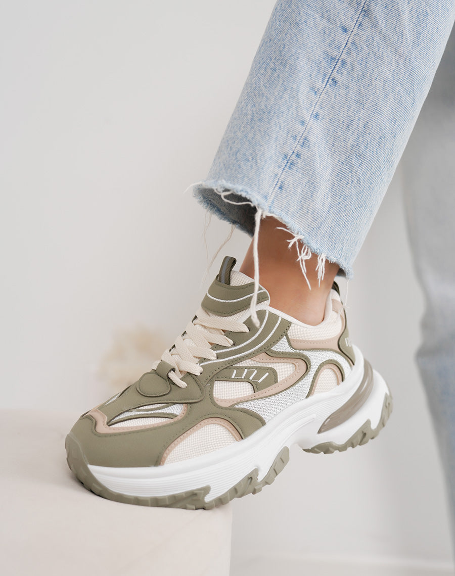 Baskets épaisses vert kaki et blanches femme – Semelle crantée et plateforme