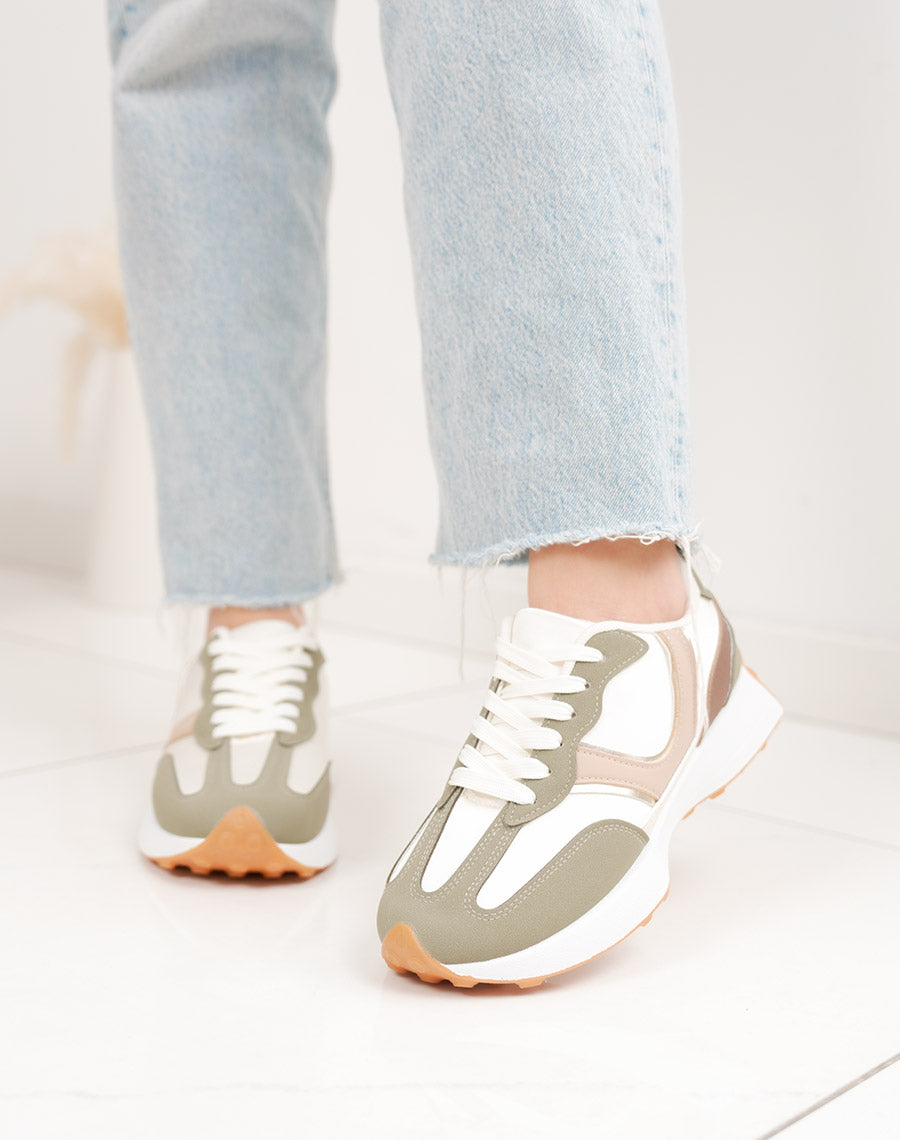 Basket femme vert kaki tendance à empiècements beige, bordeaux et doré