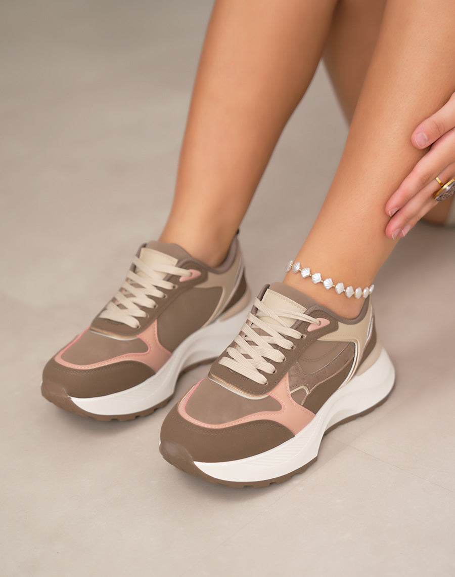 Basket femme taupe épaisse tendance avec détails rose et léopard brillant