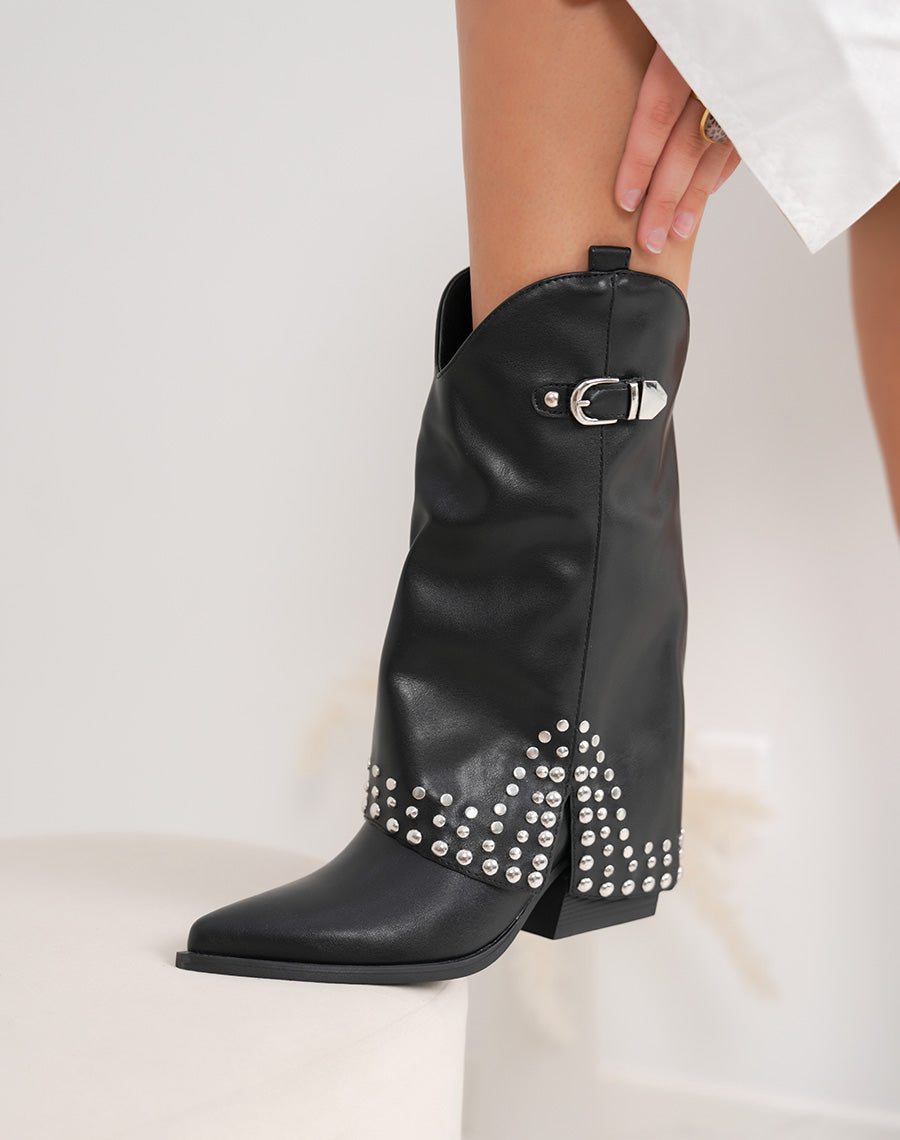 Bottines femme noires cloutées tendance à bout pointu et talon de 6cm