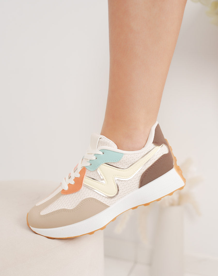 Basket femme multicolore tendance à lacets blancs avec empiècements colorés