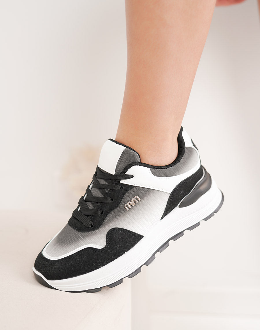 Baskets femme noires à empiècements gris et blancs avec détail bijou argenté