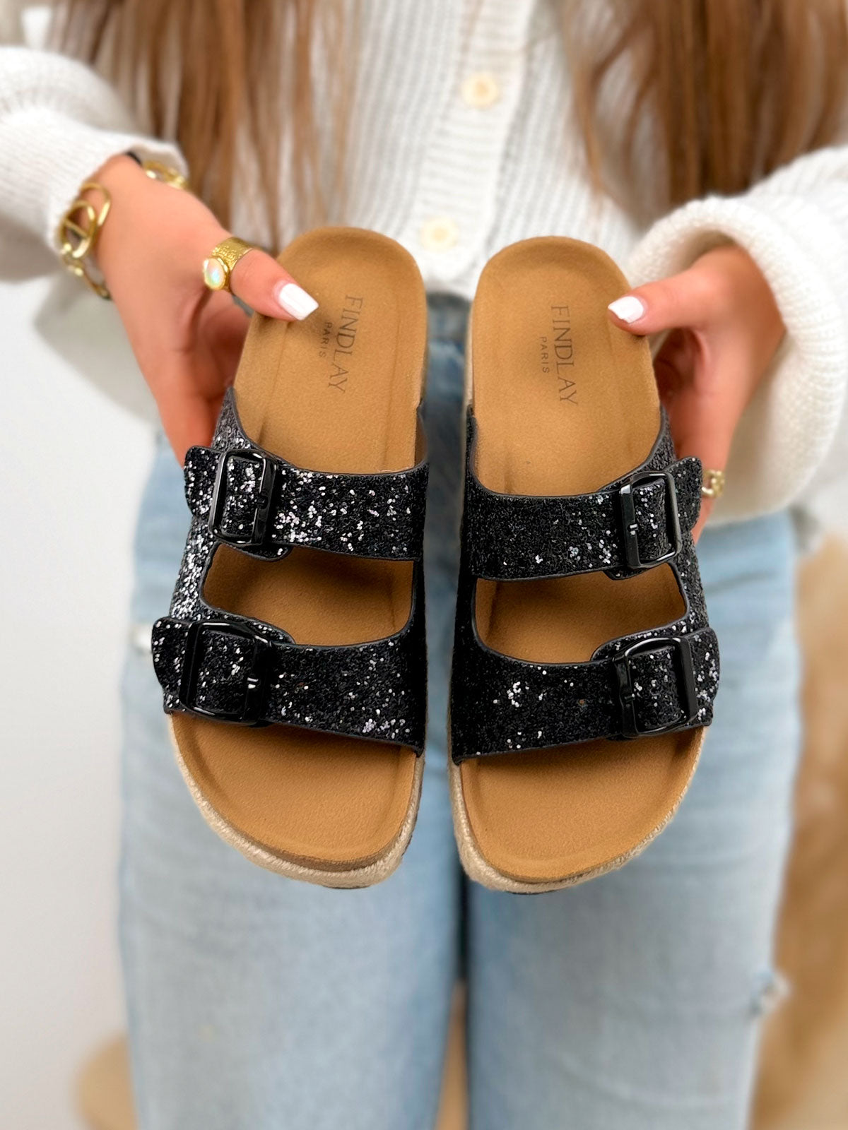Mule femme noire pailletée tendance à double brides avec boucles et semelle effet osier