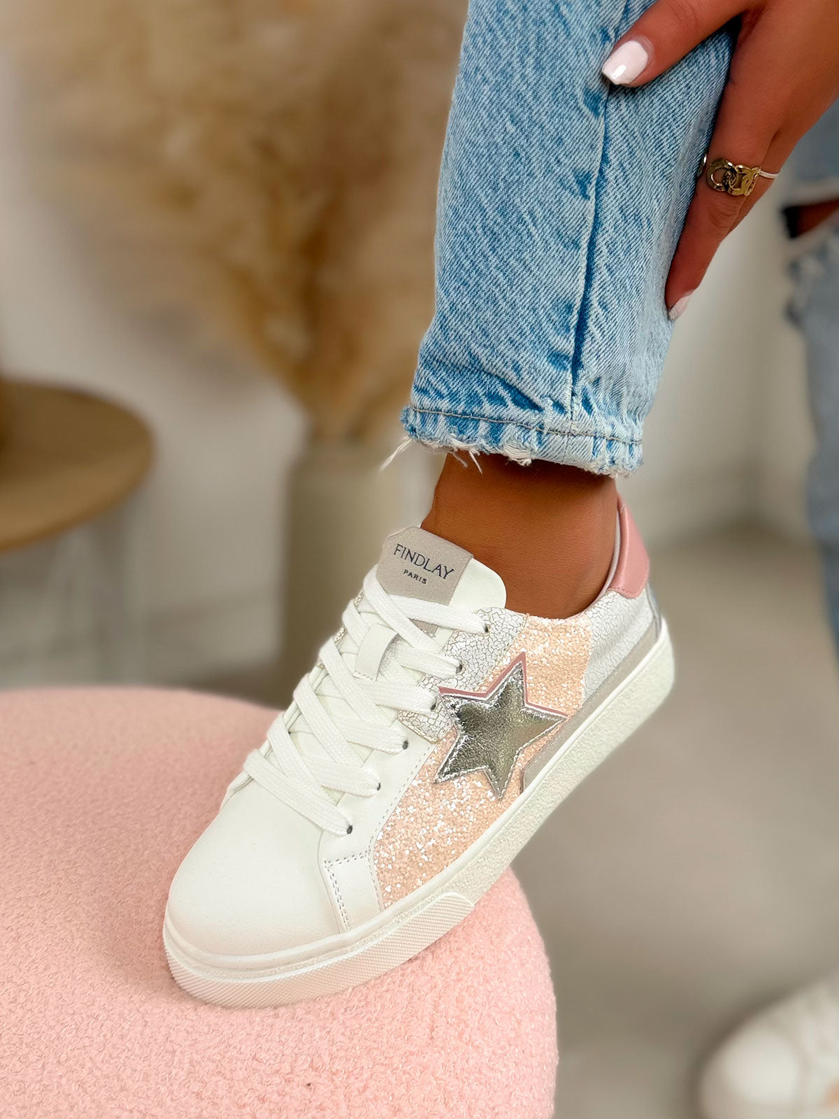 Basket femme blanche tendance à paillettes roses avec étoile argentée et plateforme