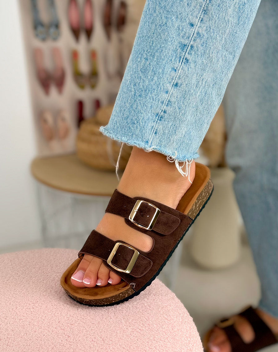 Mules femme marron tendance en suédine à double bride et semelle liège