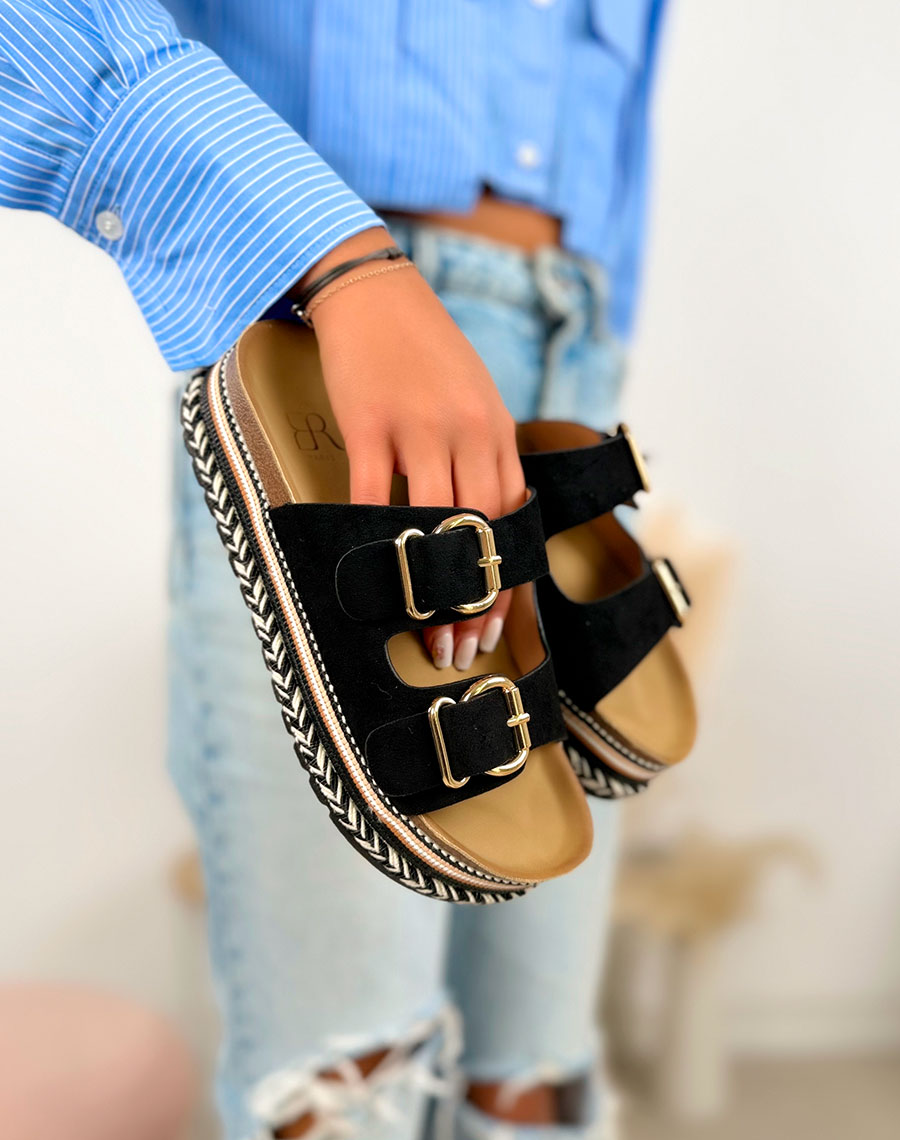 Mules femme noires tendance à plateforme tressée avec doubles boucles dorées