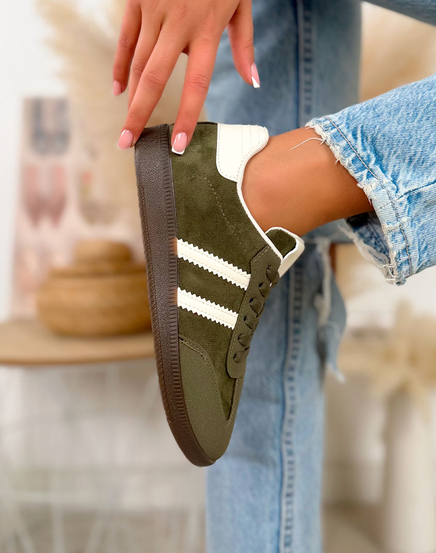 Basket femme kaki tendance en suédine à doubles bandes blanches
