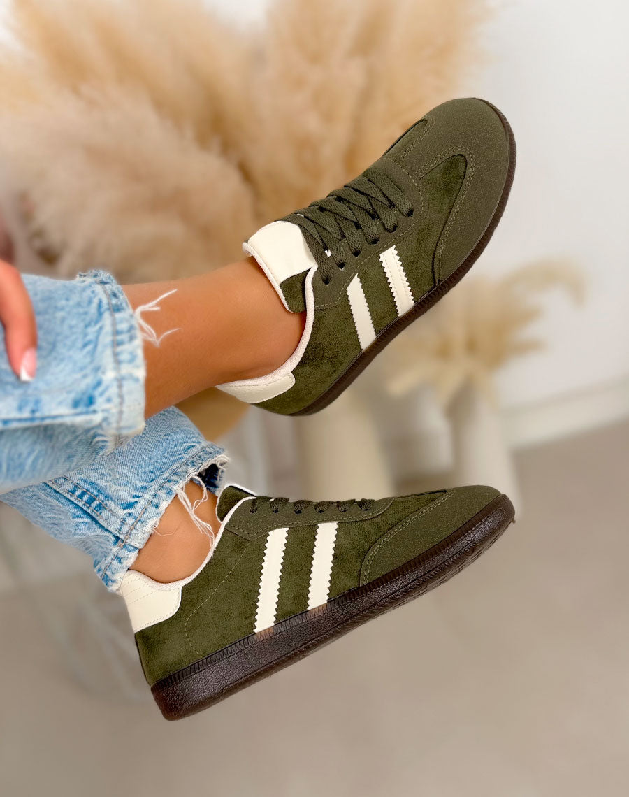 Basket femme kaki tendance en suédine à doubles bandes blanches