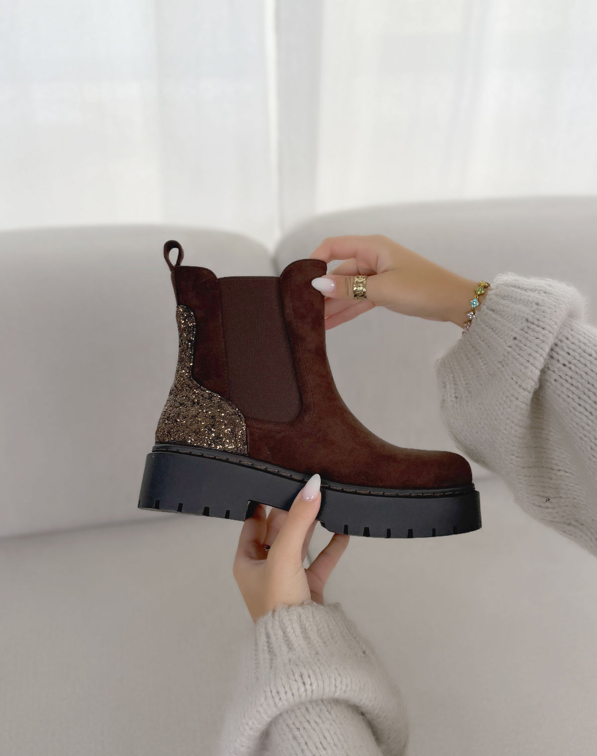 Bottines Chelsea femme marron tendance avec empiècement pailleté doré