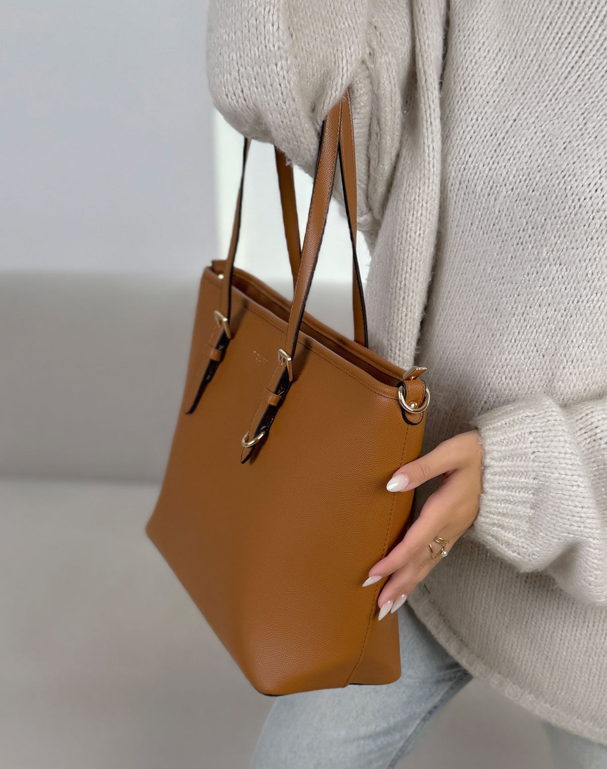 Grand sac cabas femme camel élégant avec compartiment central zippé