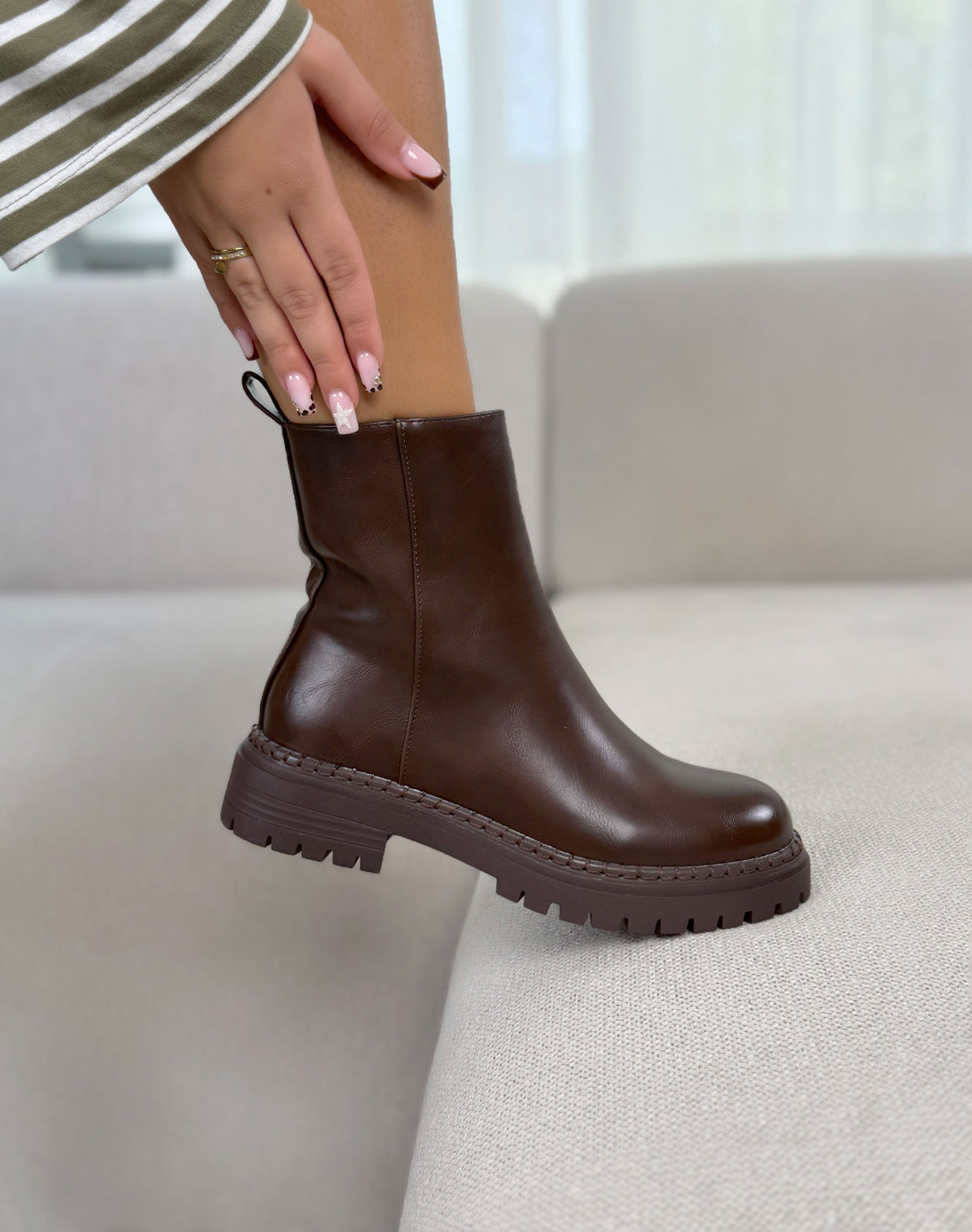 Bottines femme marron tendance à semelle crantée