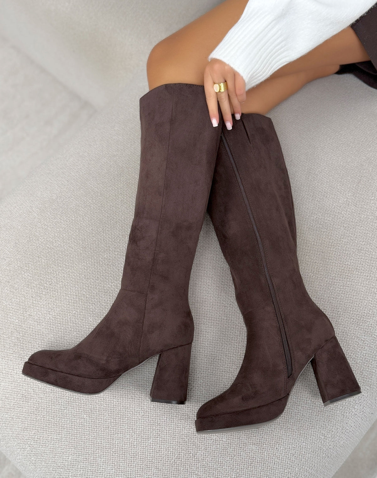 Bottes hautes marron femme effet daim, plateforme et talon épais