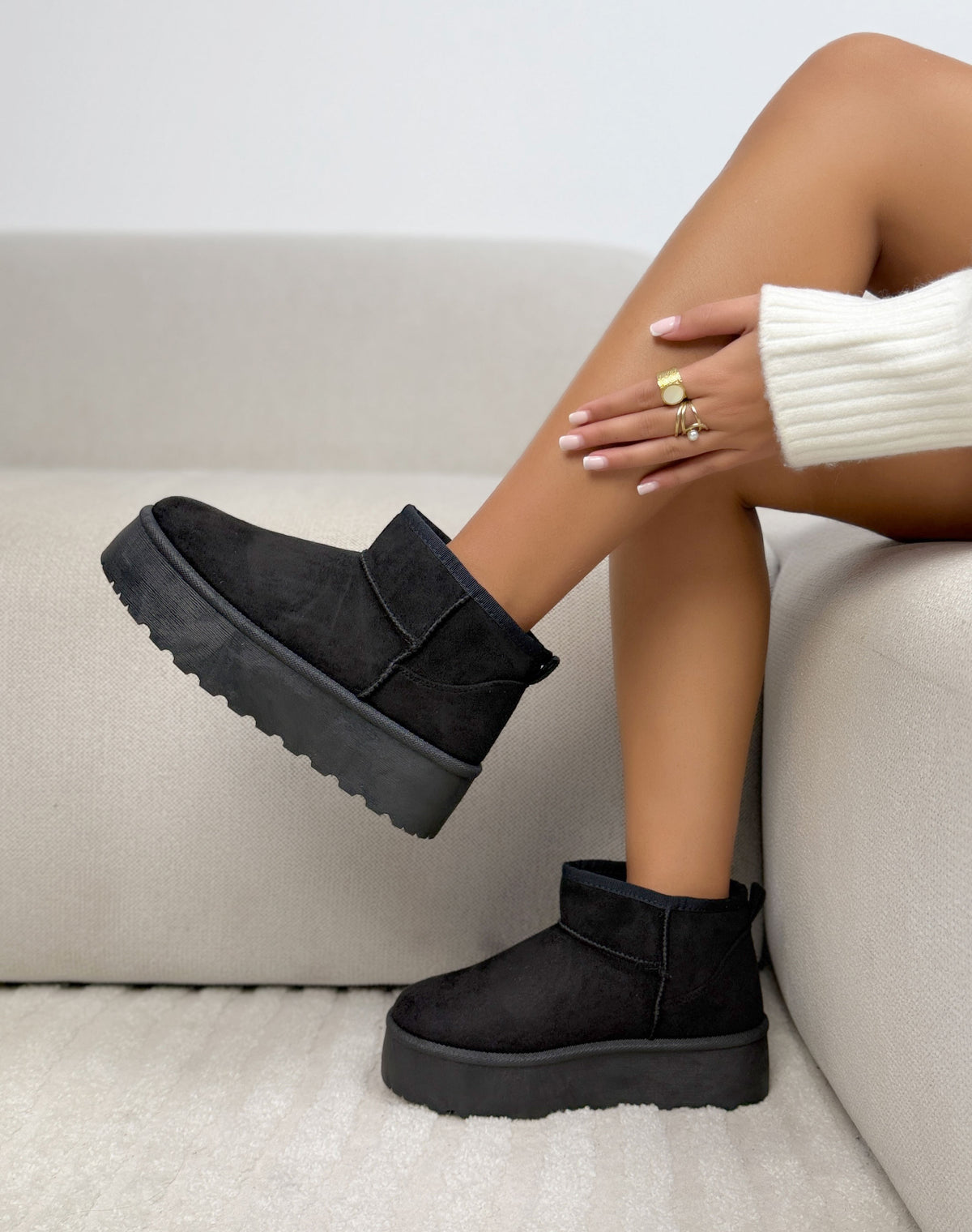 Bottines fourrées plateforme noires femme effet daim