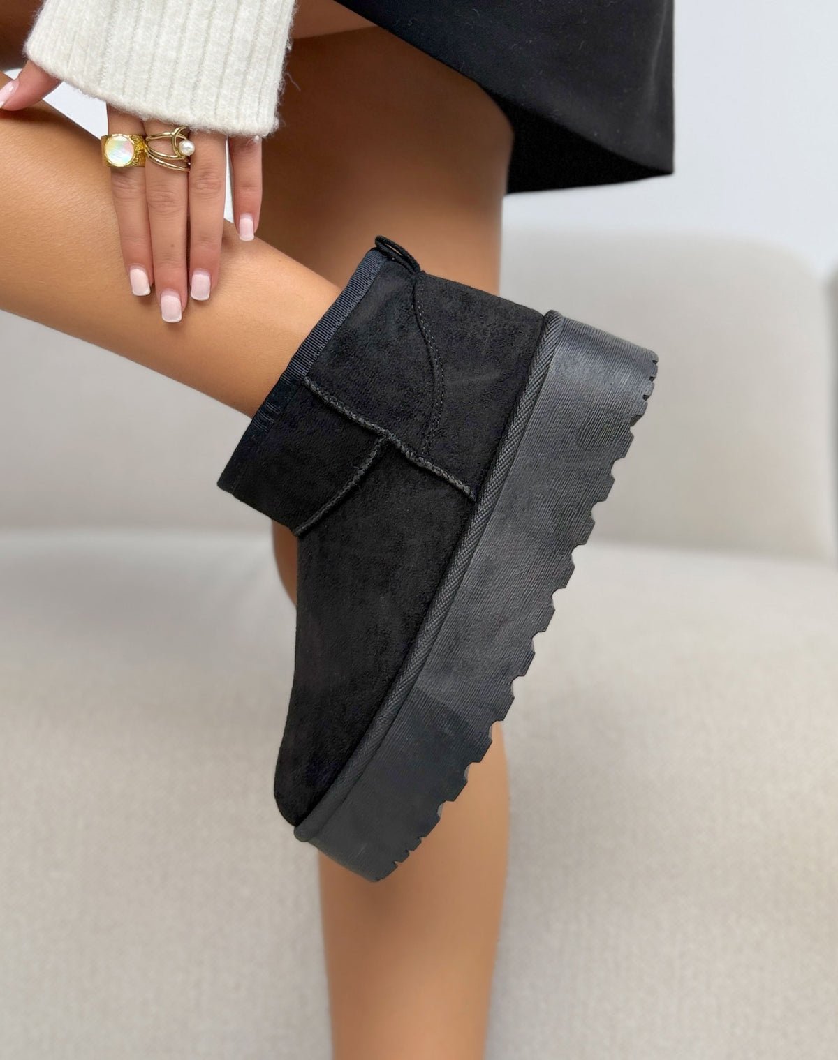Bottines fourrées plateforme noires femme effet daim