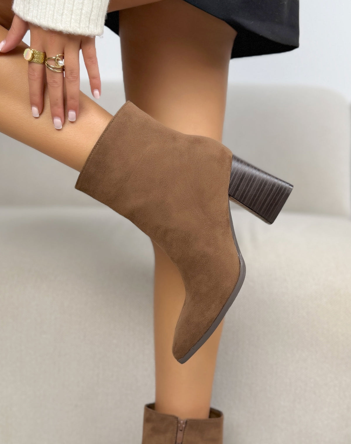 Bottines camel femme effet daim à bout pointu et talon