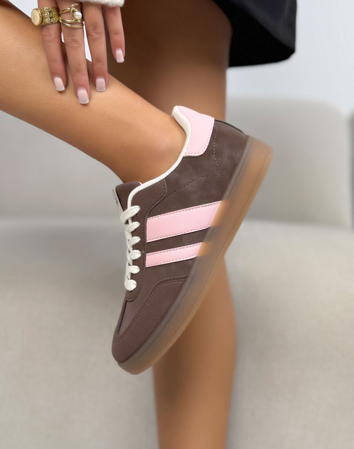 Baskets Findlay marron femme effet daim à bandes rose poudré