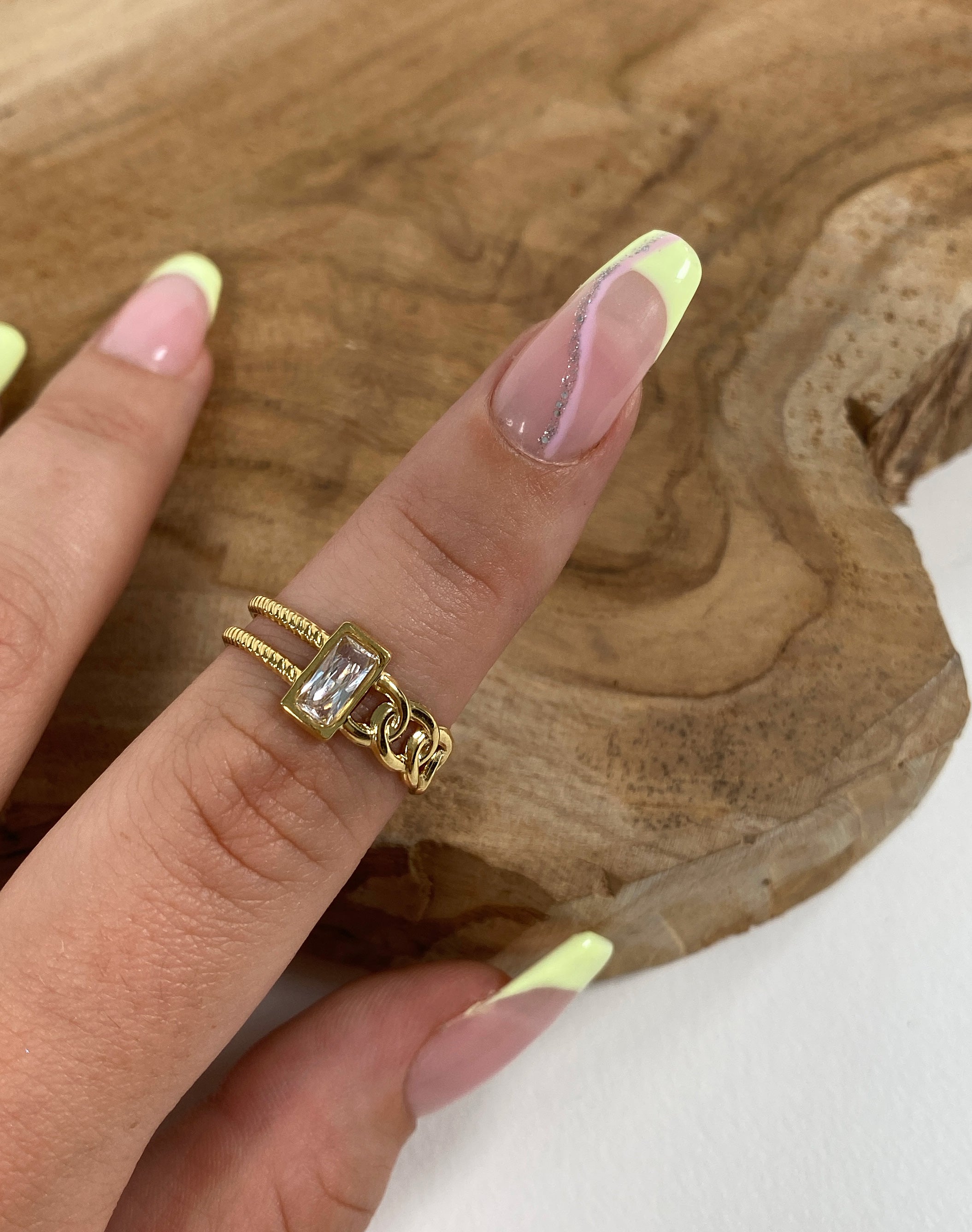 Bague Addis