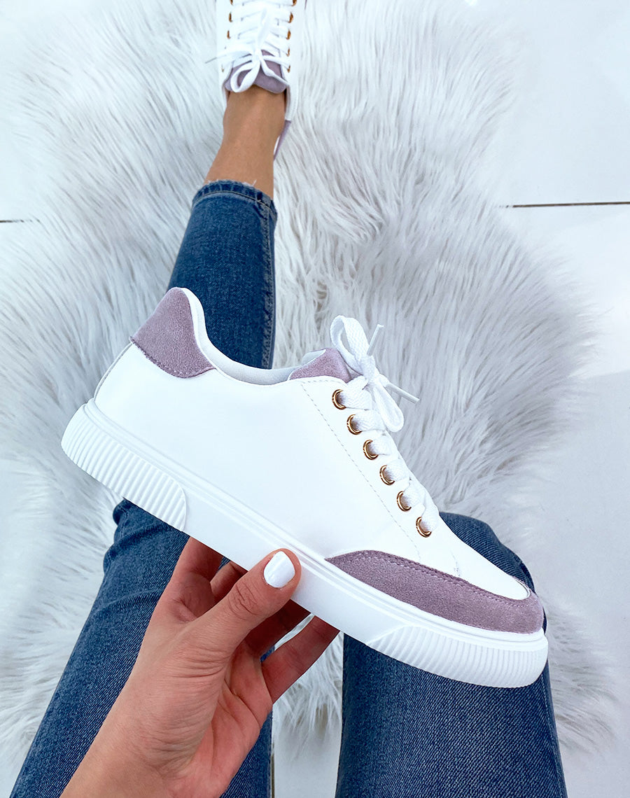 Basket blanche à empiècements lilas