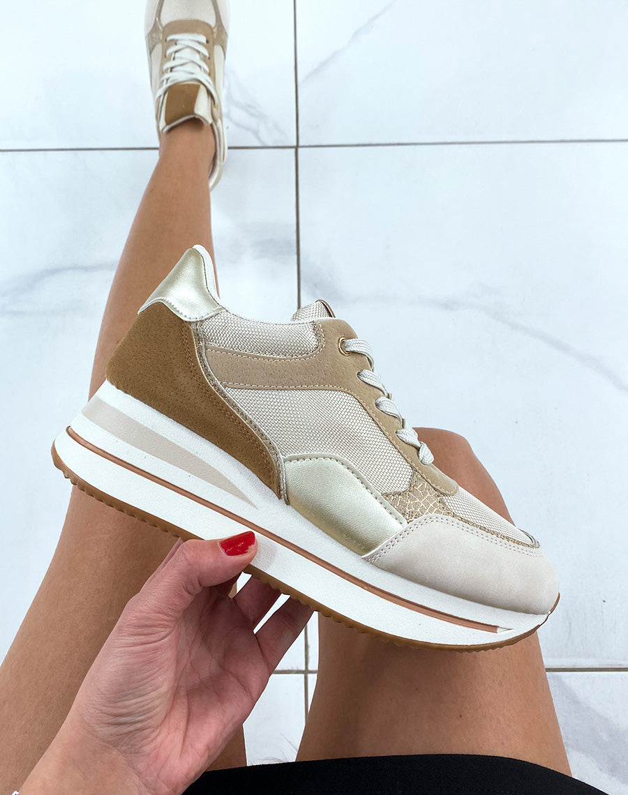 Baskets beiges avec talonnade 