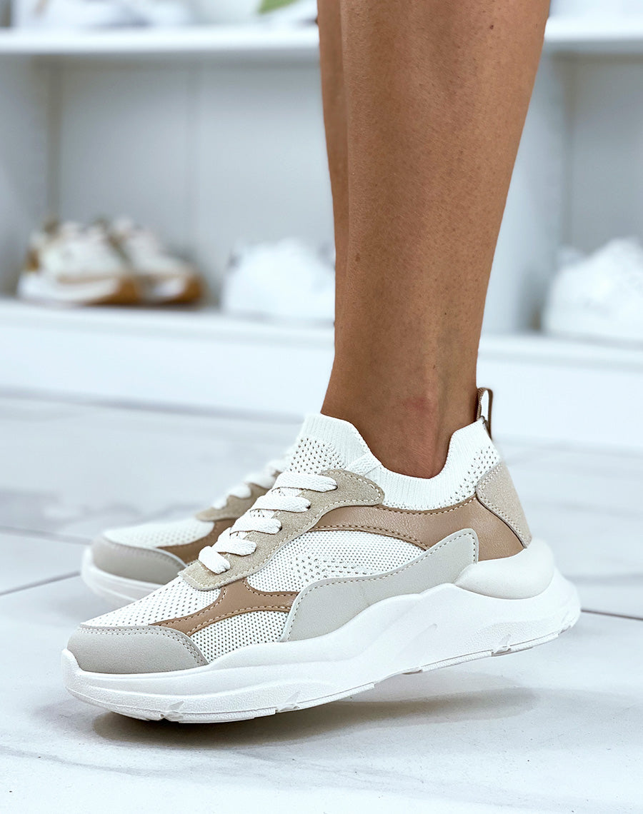 Baskets beiges en tissus à grosse plateforme