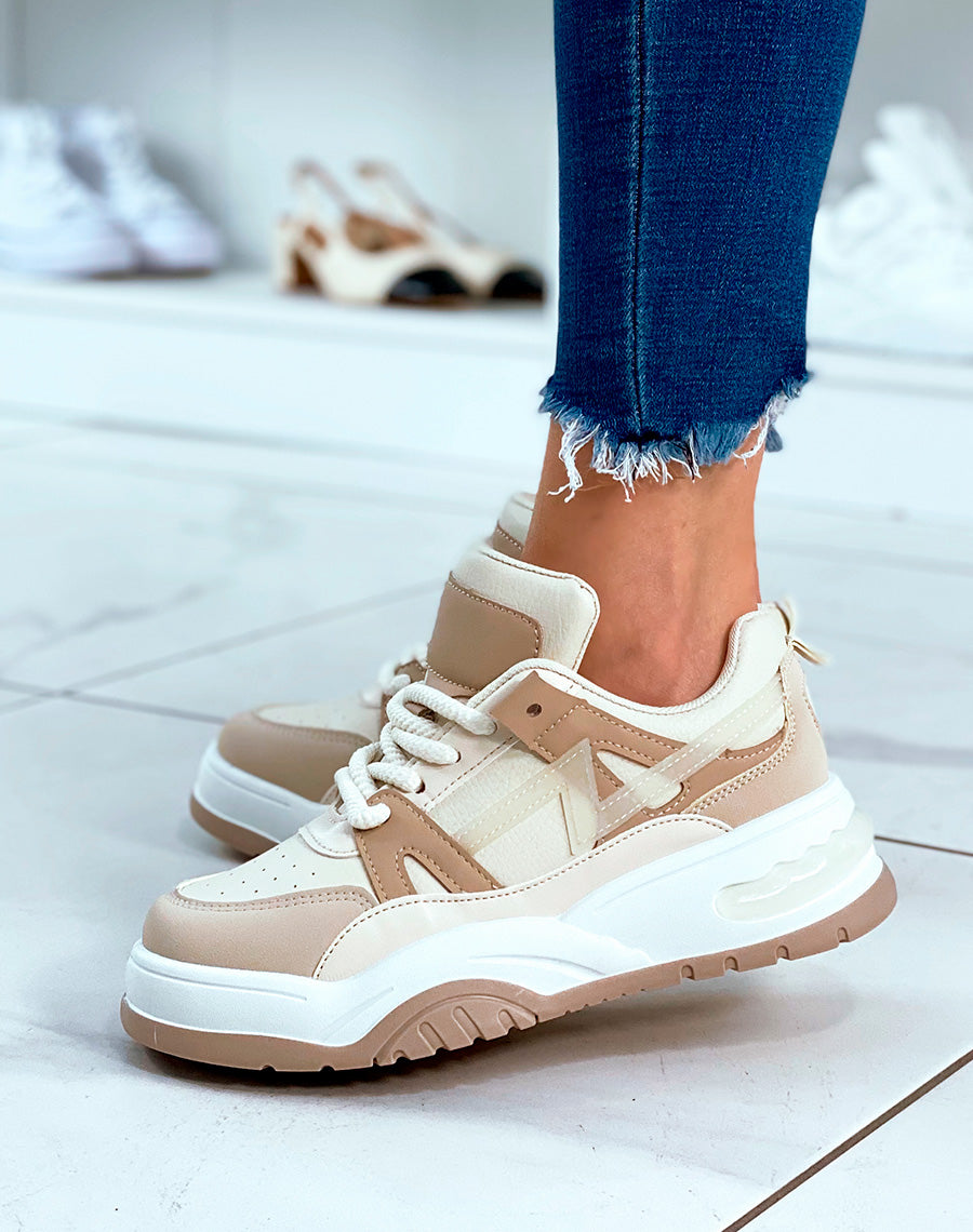 BASKETS BI-COULEUR BEIGE ET BLANC ? MOTIF ET ? LACETS EFFET CORDE