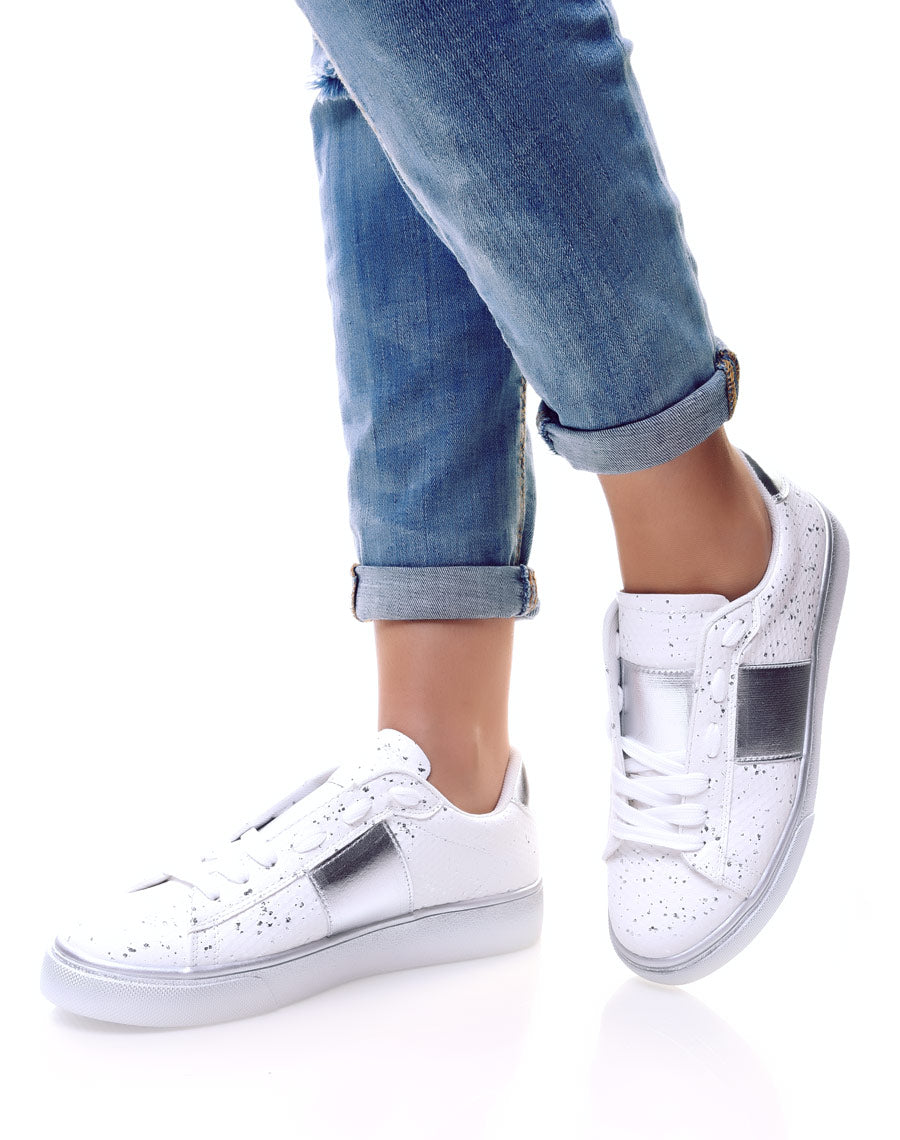 Baskets blanches tachetés argent