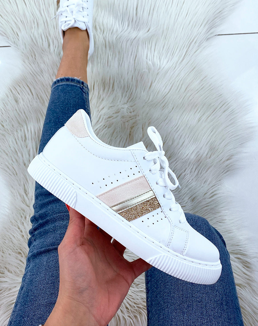Baskets blanches à triples empiècements beiges et argentés
