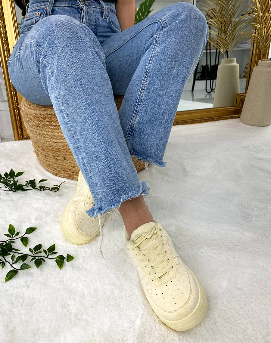 Baskets en suédine jaune