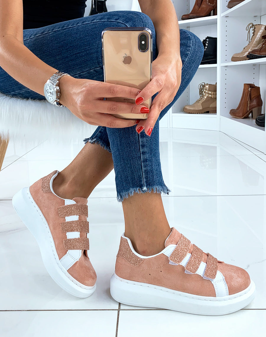 Baskets en suédine rose avec scratchs à plateforme