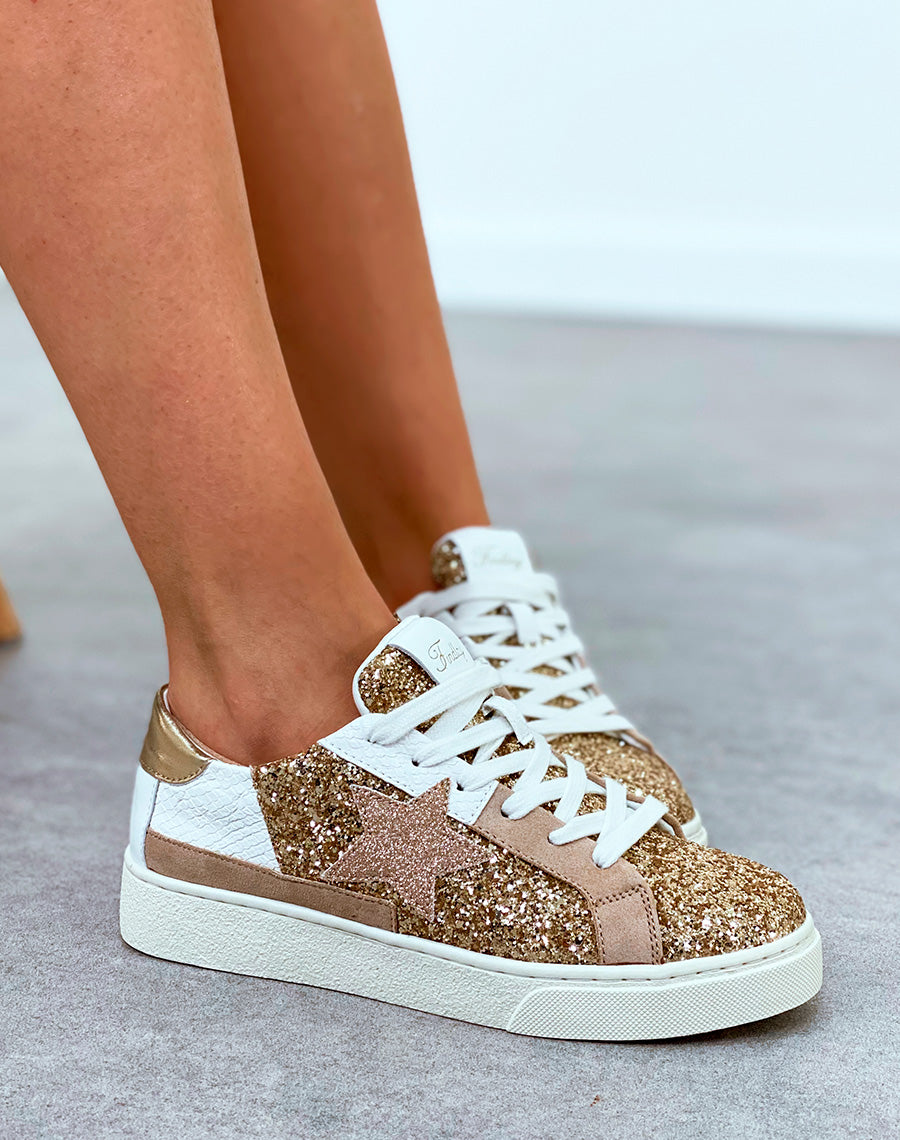 Baskets femme dorée à lacet à détail étoile et empiècements pailletées