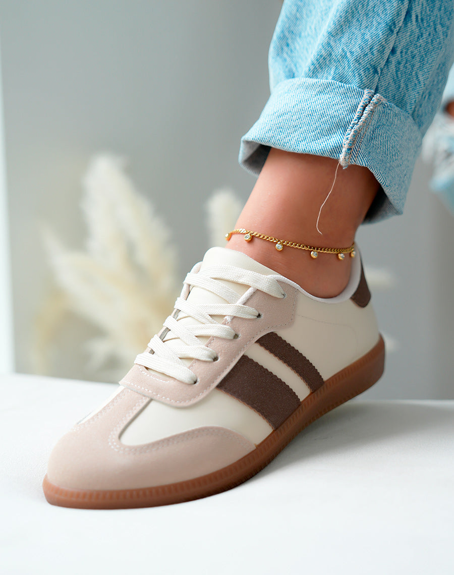 Baskets femme à empiècements beige et taupe avec semelle marron clair