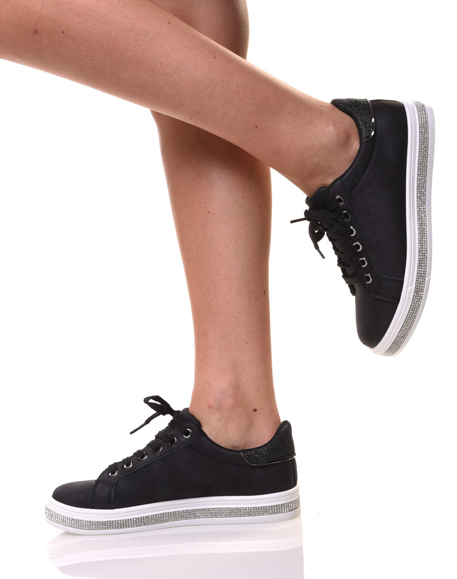 Baskets noires avec strass