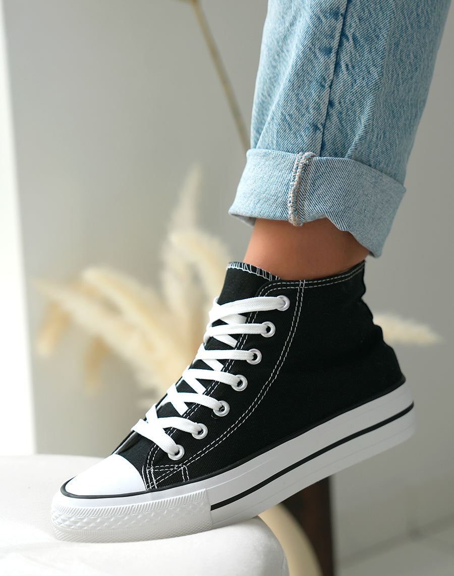 Baskets noires en toile montantes 