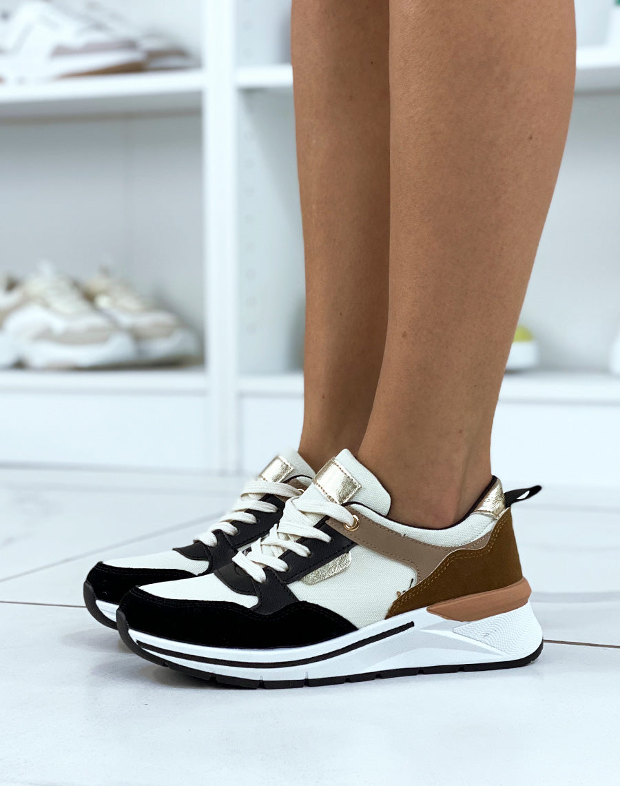 Baskets noires et blanches à multiples empiècements multicolores 