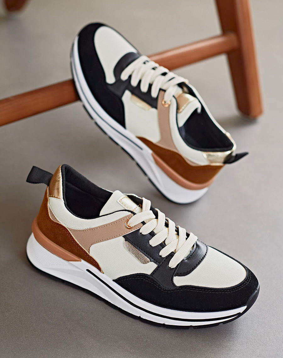 Baskets noires et blanches à multiples empiècements multicolores 
