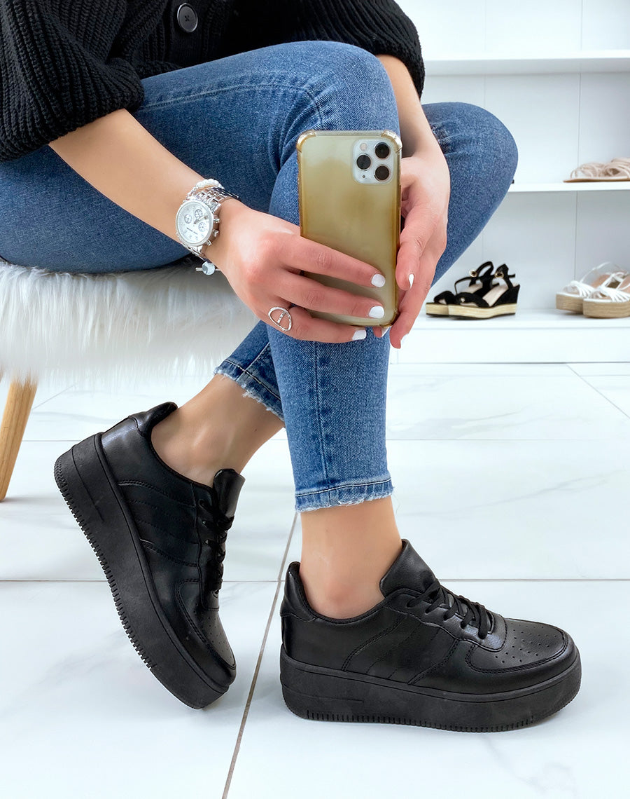 Baskets noires à grosse plateforme