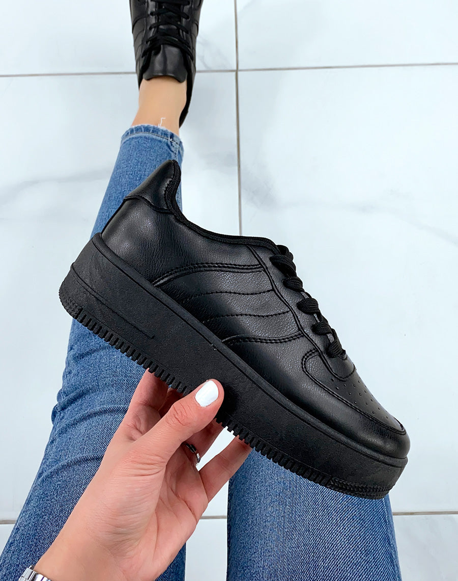 Baskets noires à grosse plateforme
