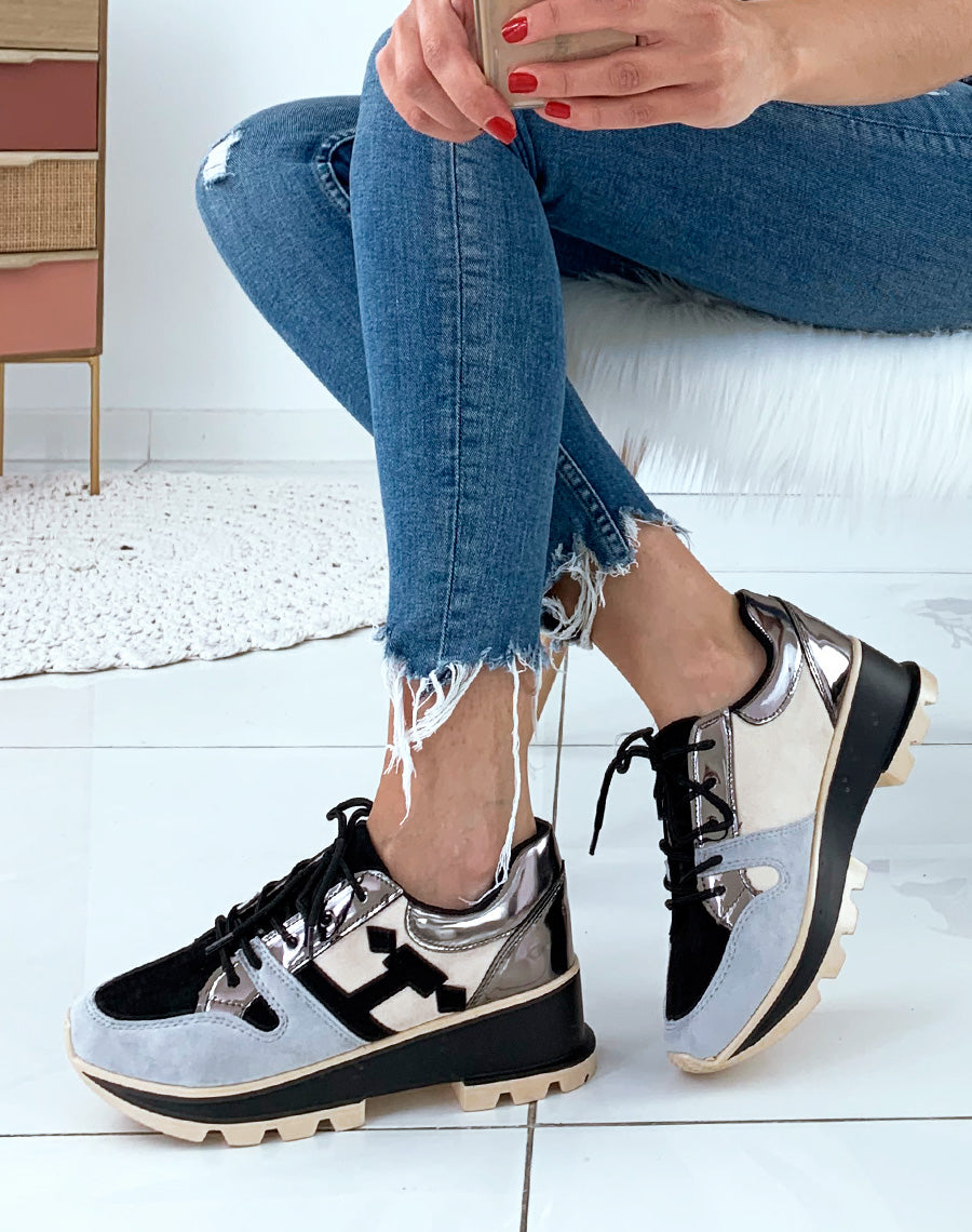 Baskets noires multicolore à talon métallique