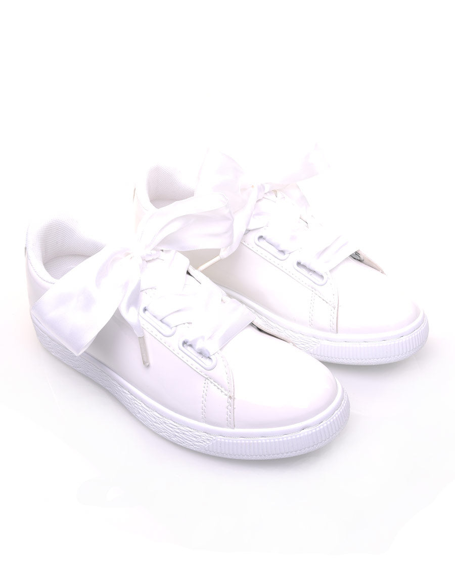 Baskets vernis blanches