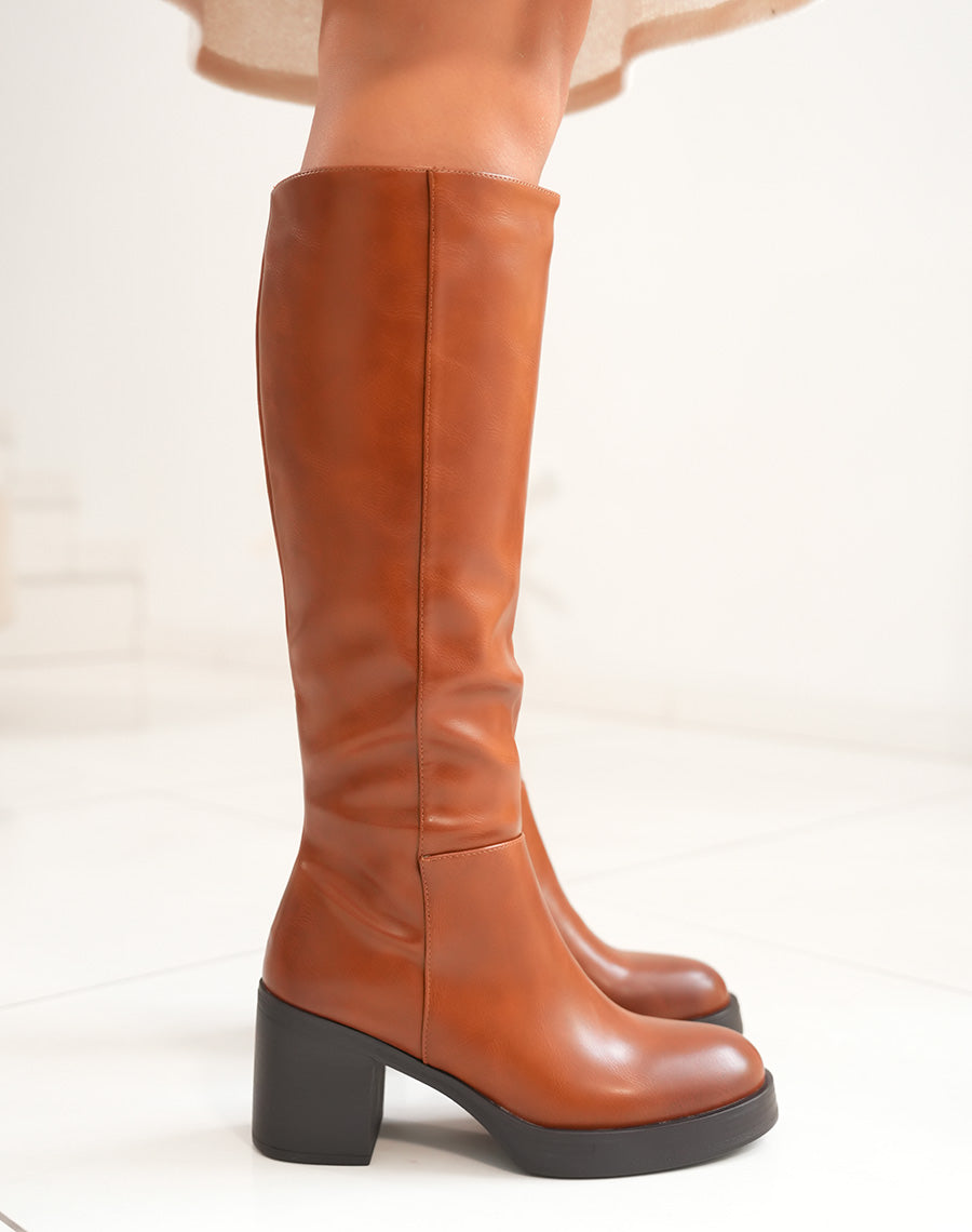 BOTTES CAMEL ? TALON ET BOUT ARRONDI POUR FEMMES