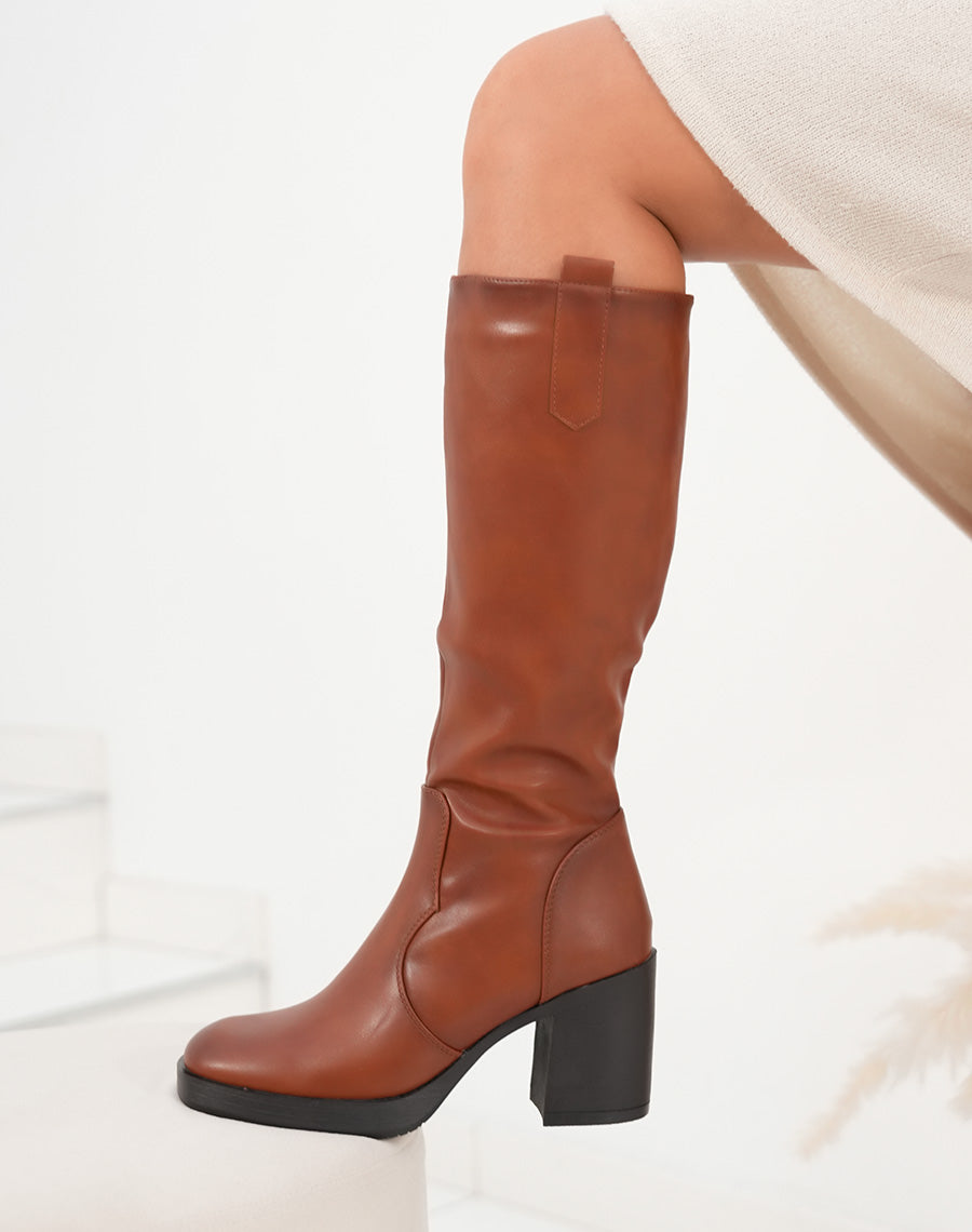 Bottes femme camel basiques avec talon épais et détails tissés