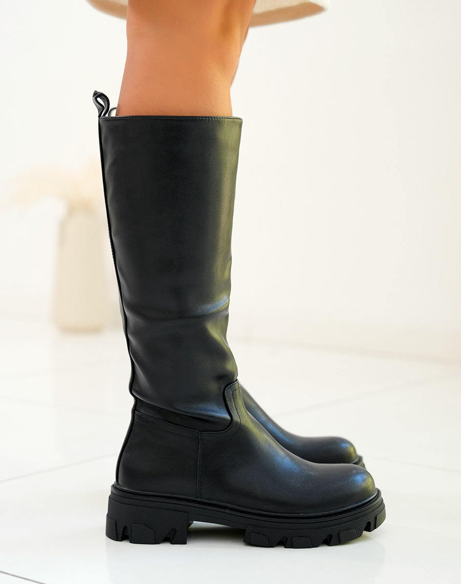 Bottes femme noires avec semelle crantée et bout rond
